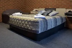 queen bed